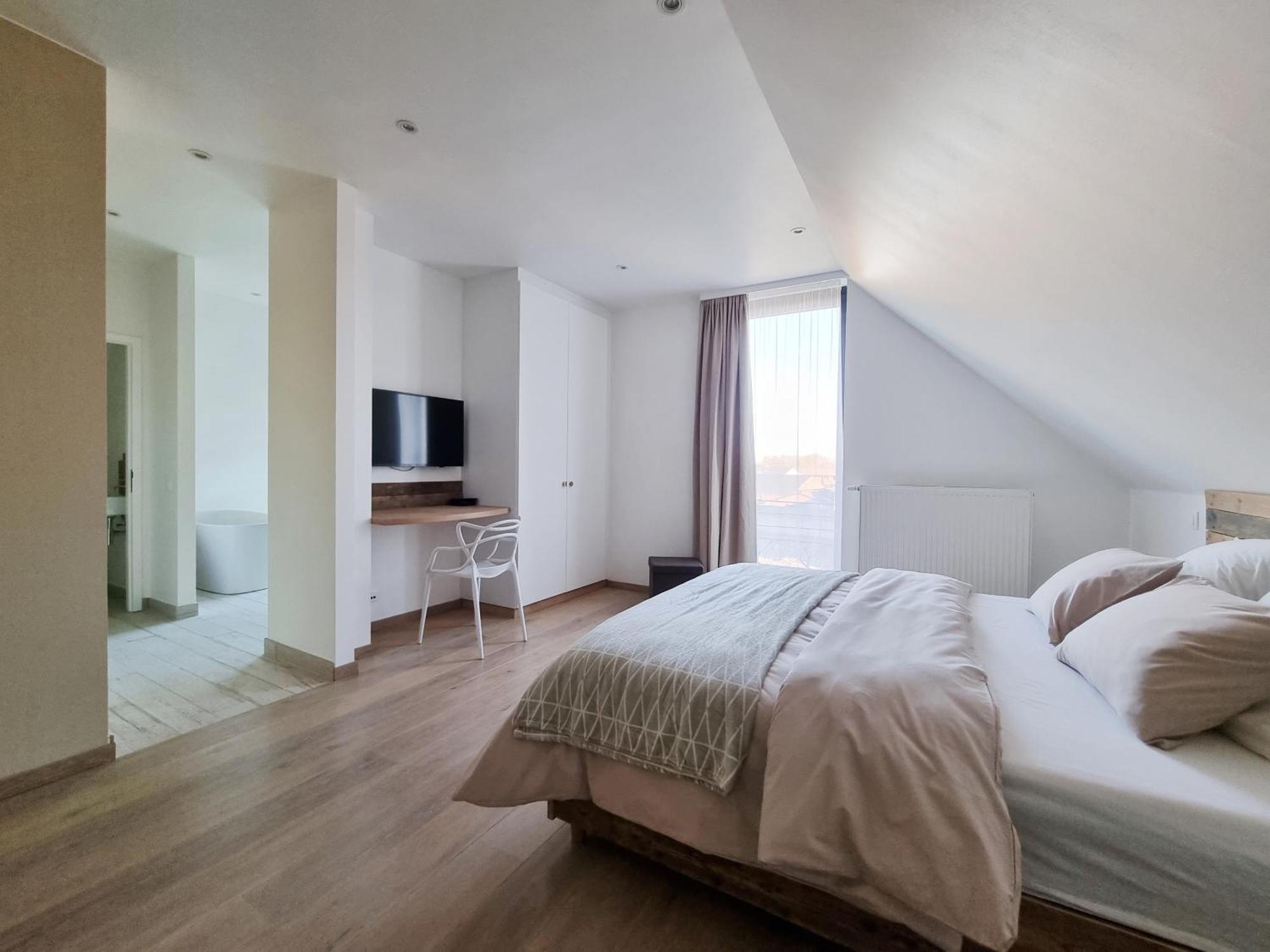 Les Arbres Sous Le Vent A 10 Min De Pairi Daiza Bed & Breakfast Jurbise ภายนอก รูปภาพ